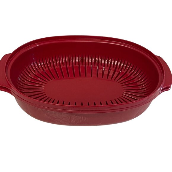 KitchenAid Red Plastic Oval Colander Dish With Lid 13" - Picture 2 of 11